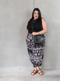 Carved Saddle Bag - Black